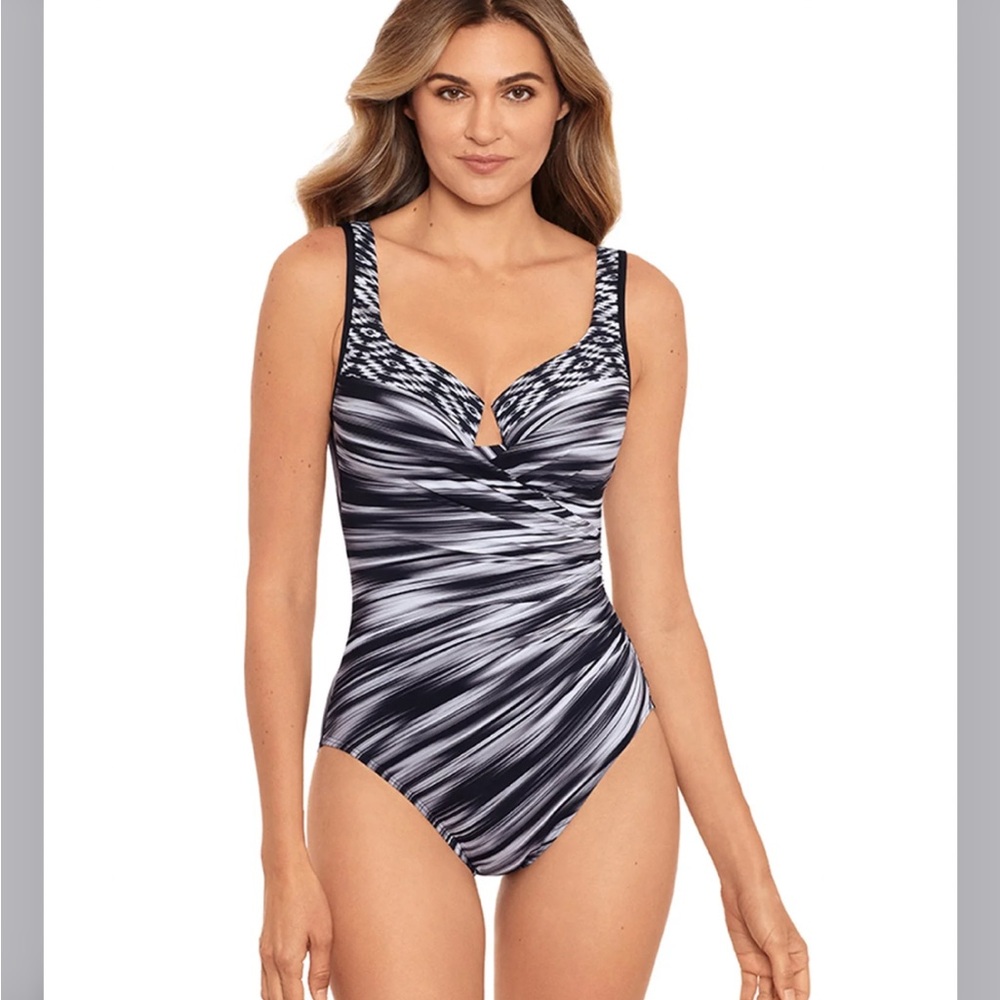 MIRACLESUIT WARP SPEED ESCAPE UNDERWIRE‎ ONE PIECE SWIMSUIT Size 16